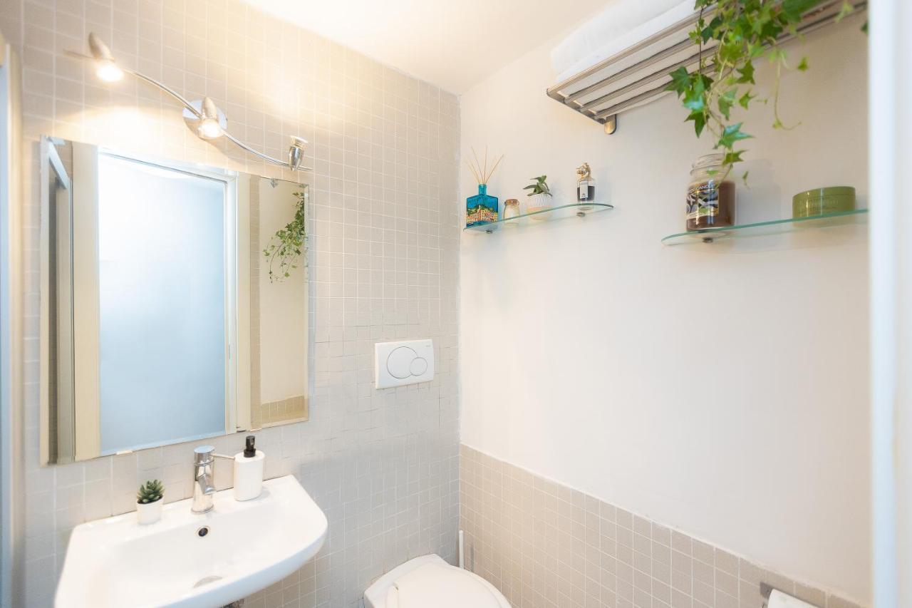 Casa Vinia Apartment โรม ภายนอก รูปภาพ